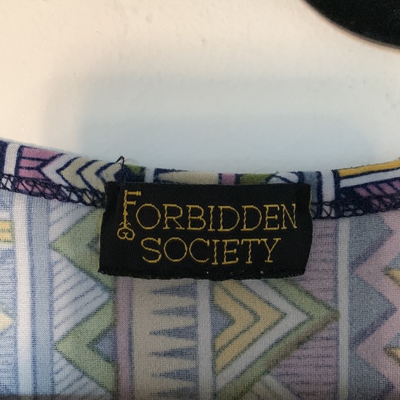 Women’s 1X Top - Picture 5 of 10